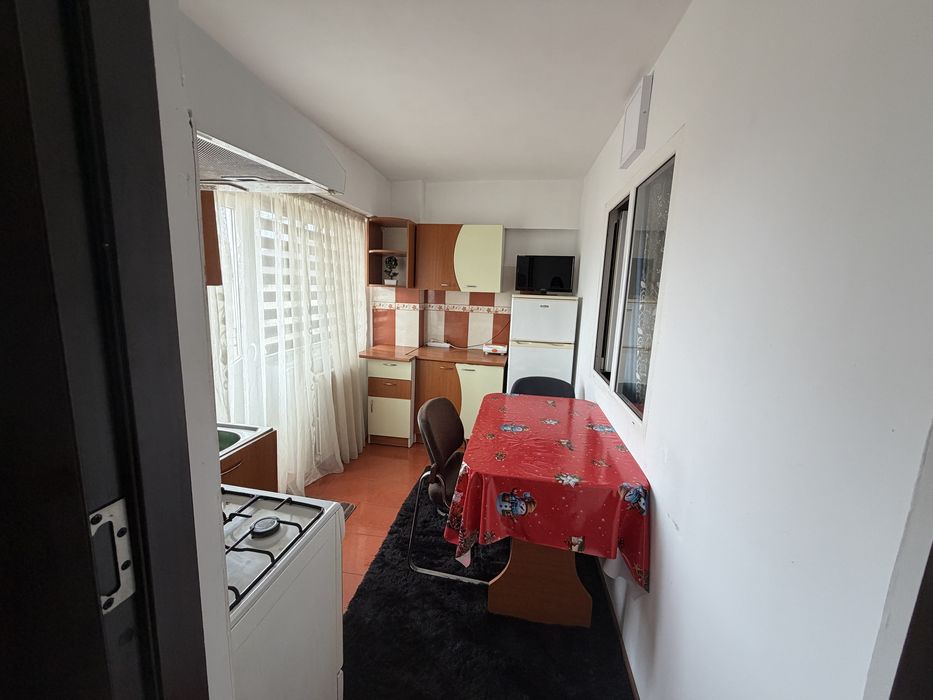 Apartament zona pietii et1