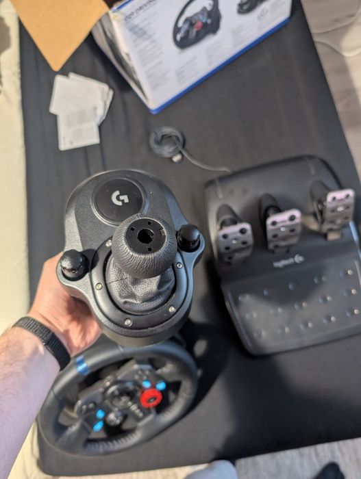 Volan Logitech G29 cu schimbător