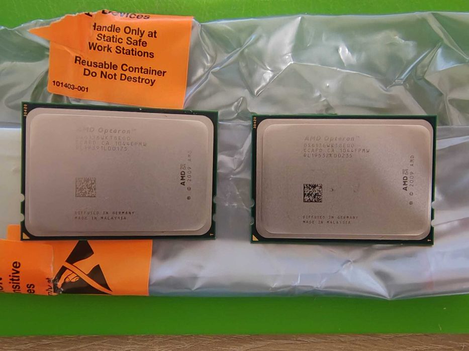Set 2x AMD Opteron 6136 8 Core Server CPU Socket G34