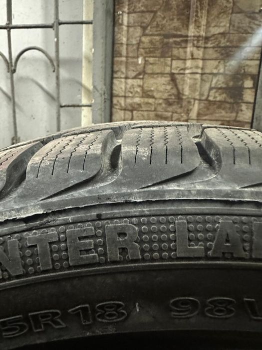 Продам зимние шины липучка