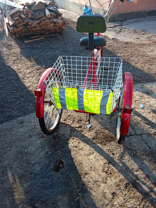 Vând urgent tricicleta pentru adulți
