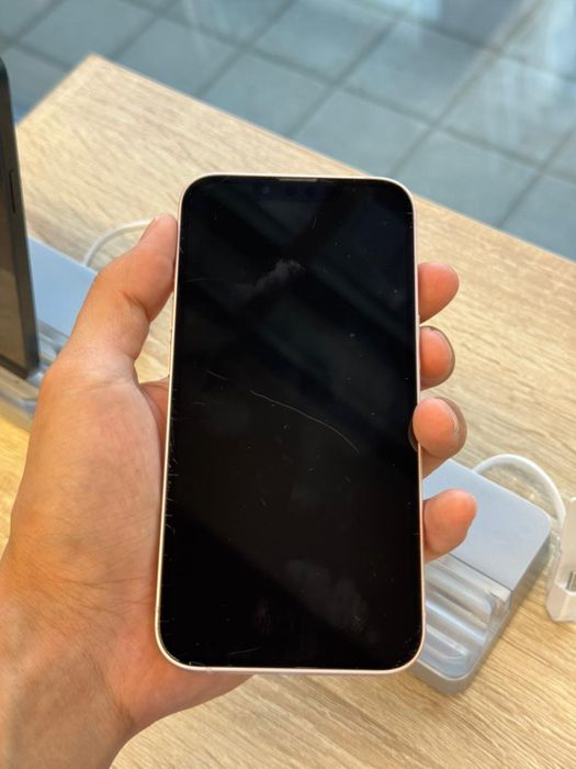 iphone 13 pink 128gb акб 77%