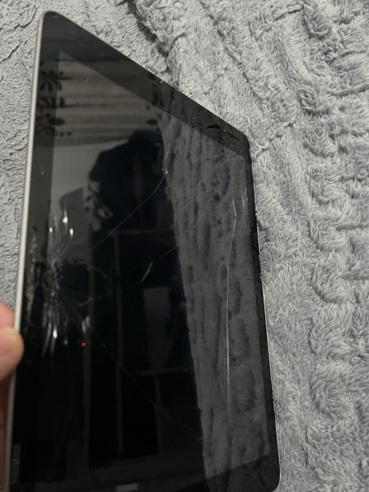 iPad 6tg gen (2018) - Defect, pentru piese