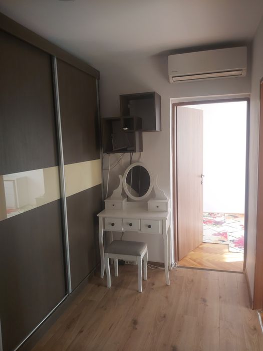 Inchiriez apartament 3 camere Vlaicu 5 colturi