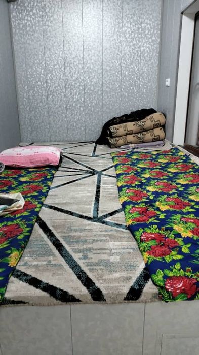 Uy sotiladi 1-etaj,  3-xonalik,