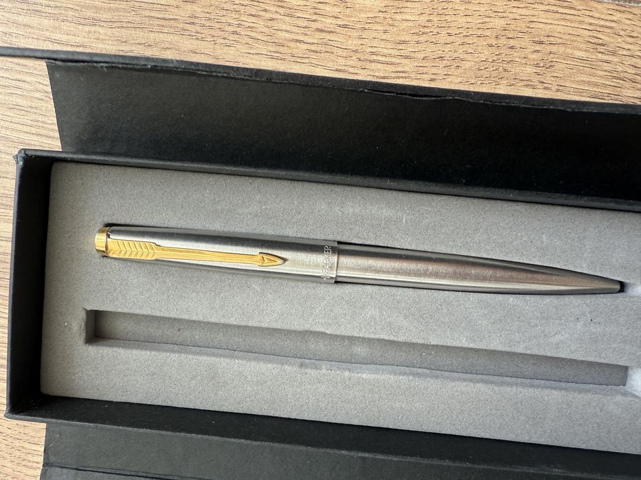 Ручка шариковая Parker