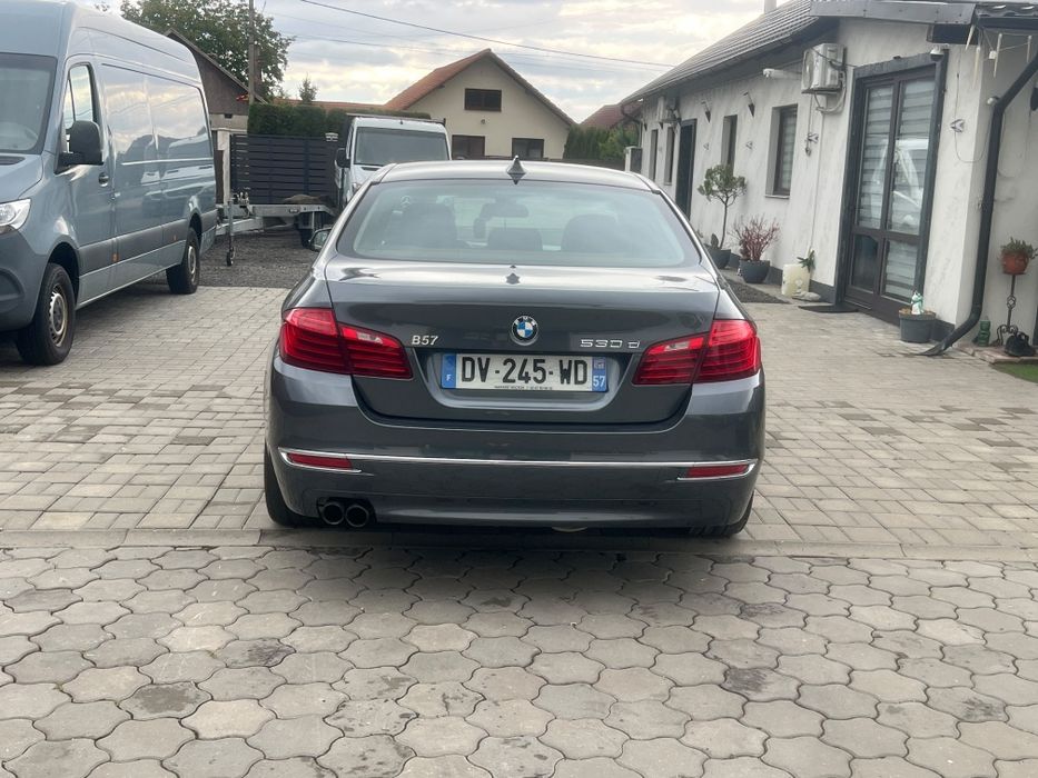 BMW Seria 5 2015 — imagine 5