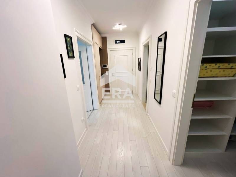 Продава се Двустаен апартамент в Варна, Център - 86 кв.м за 3721 €/кв.м - Снимка #5