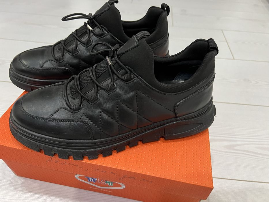 Продам кожаннын макасины