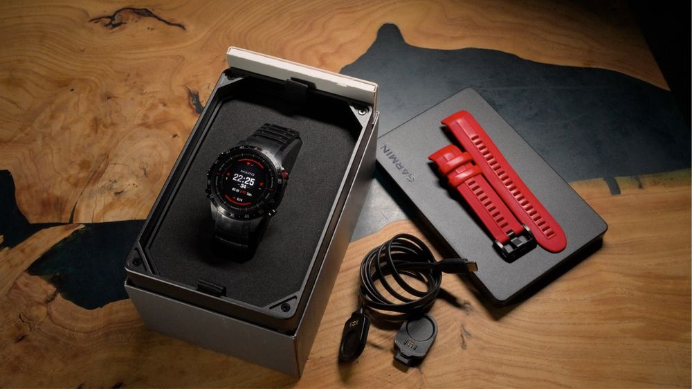 Garmin MARQ Athlete Gen 2 Performance Edition Black/Red
