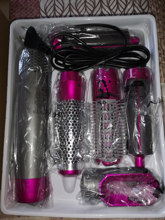 Сешоар с много четки