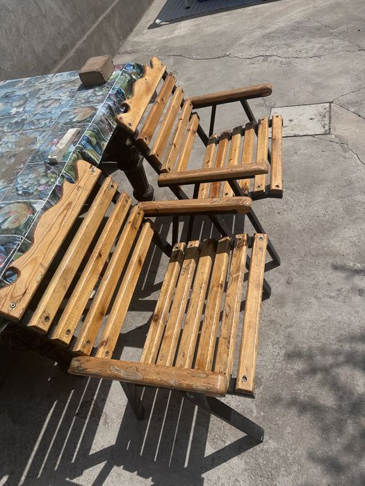 Продам стол и скамейки