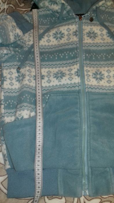 Флисовая куртка , теплая и мягкая