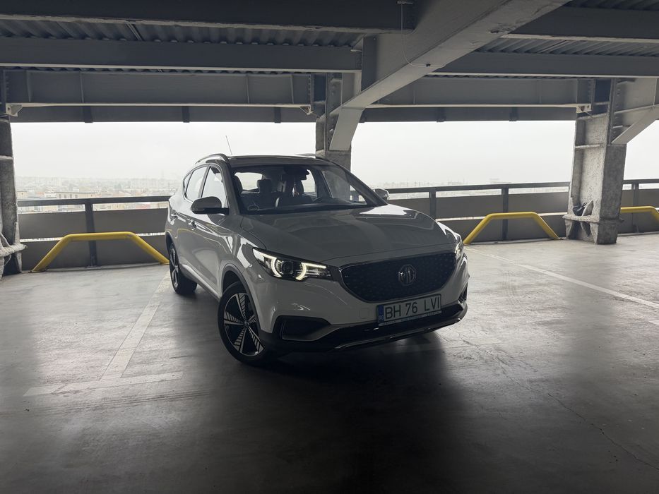 MG ZS EV 2021, echipare LUXURY, garantie producator