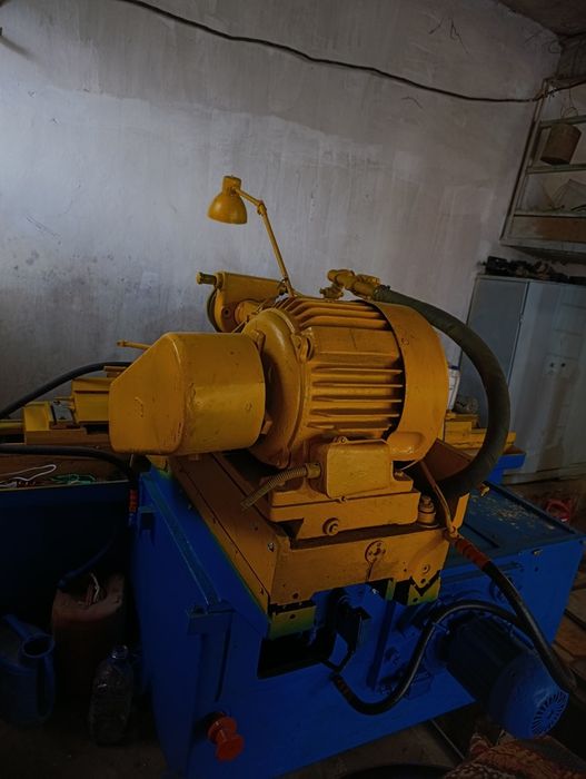 Вал шлифовальний станок