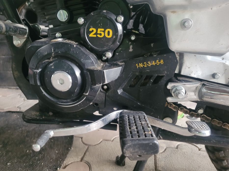 Продам мотоцикл 250 куб