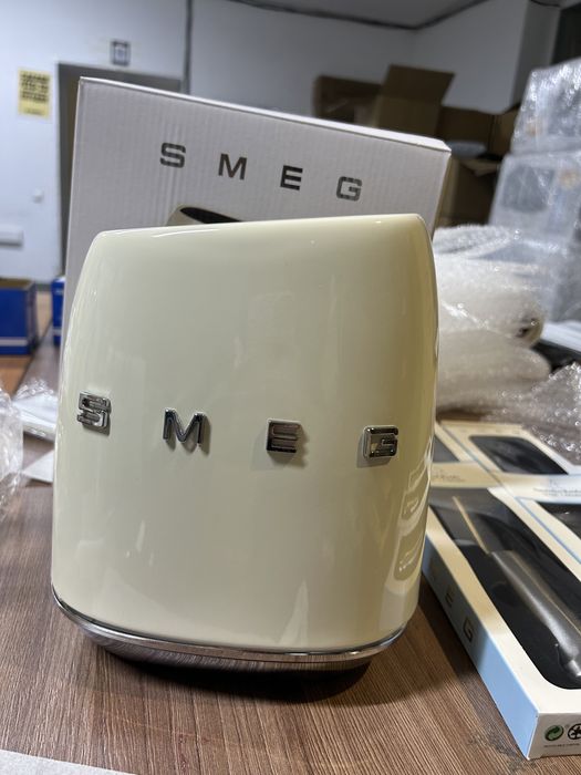 Smeg набор ножей бежевый