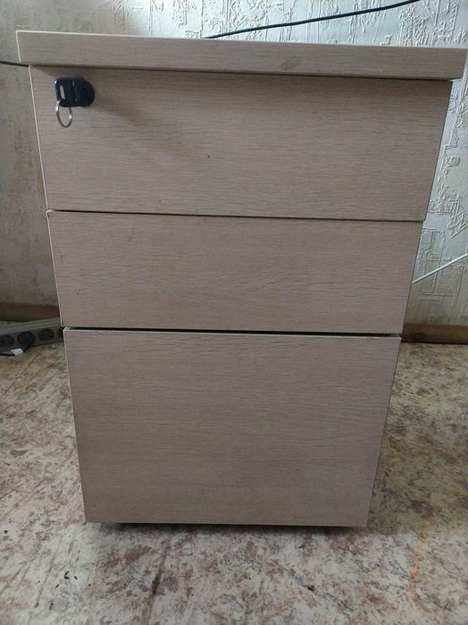 Тумба офисная (3 ящика)