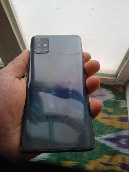 Samsung a51 holati yaxwi 4ga 64