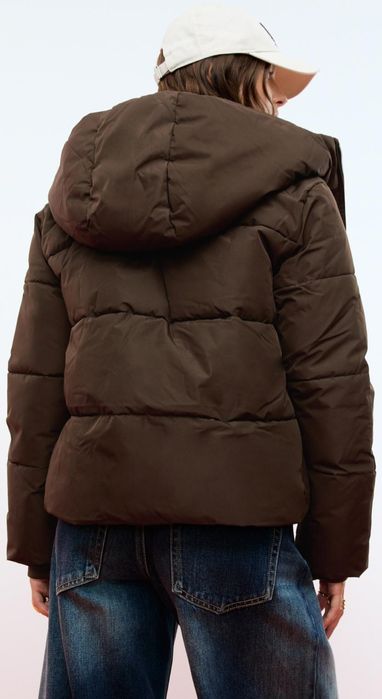 Пуховик Stradivarius р Xs- S