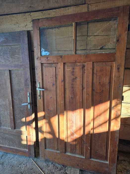 Стари дървени ВРАТИ