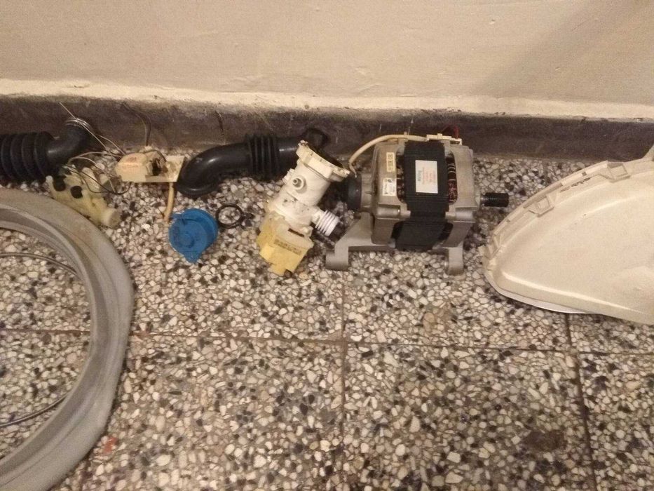 Части за пералня Аристон 803