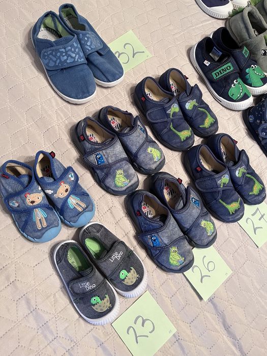 Пантофи с номера от 23 до 32