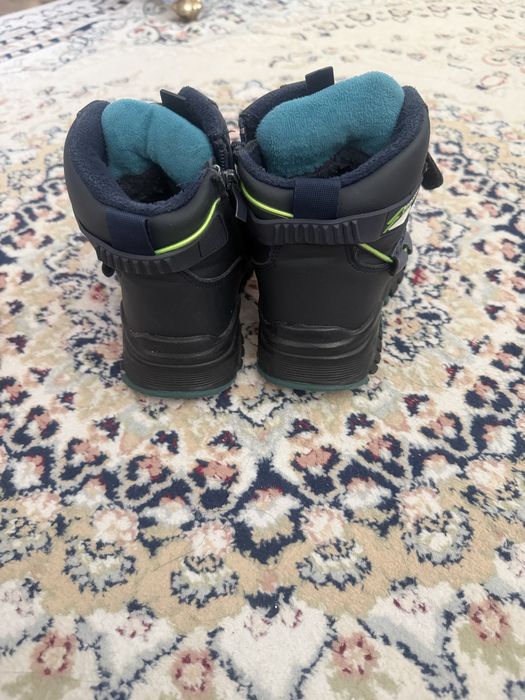 Продом ботигки почти новый