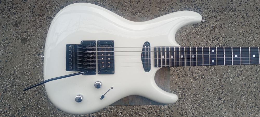 Ibanez 540 R. Radius  Made in Japan.