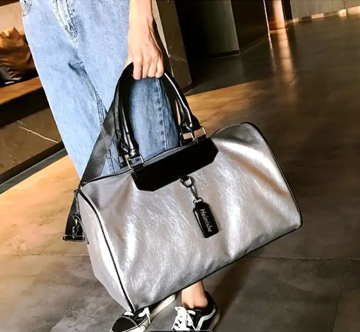 Сумку продам новая.