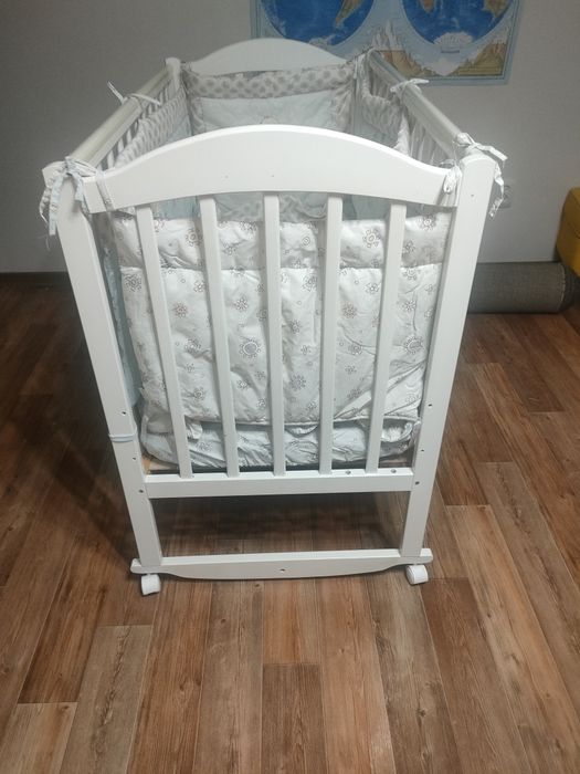 Кроватка детская