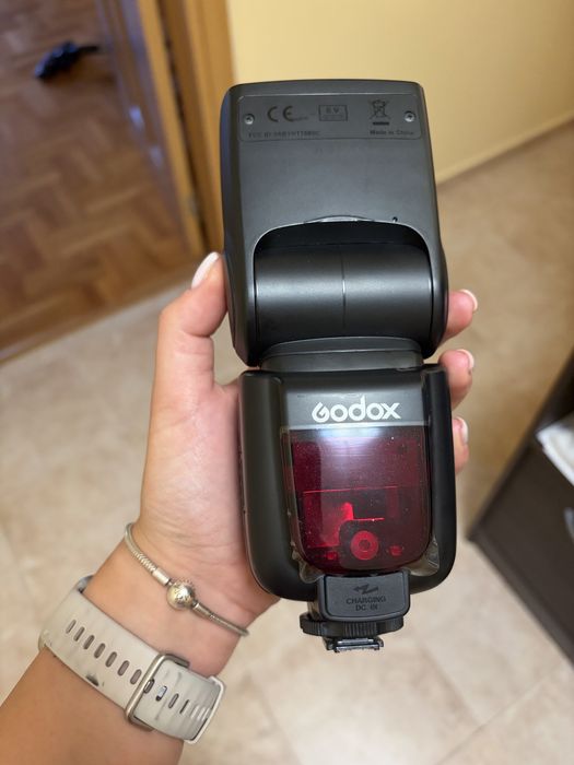 Светкавица godox