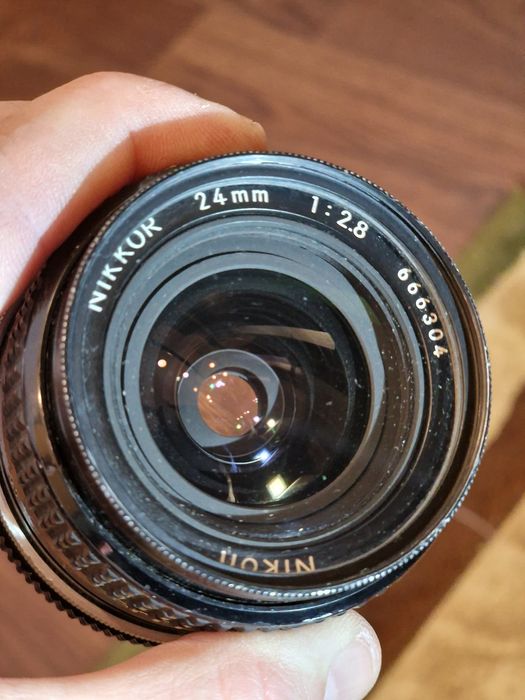 Obiectiv foto Nikon Nikkor 24mm f2.8 mf