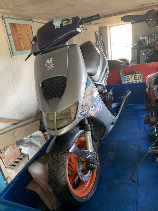 Aprilia 50 SR на части