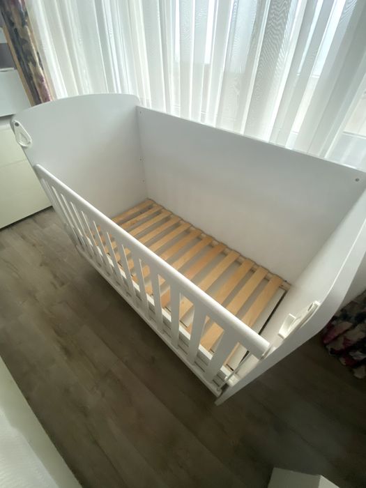 Бебешко креватче и матрак