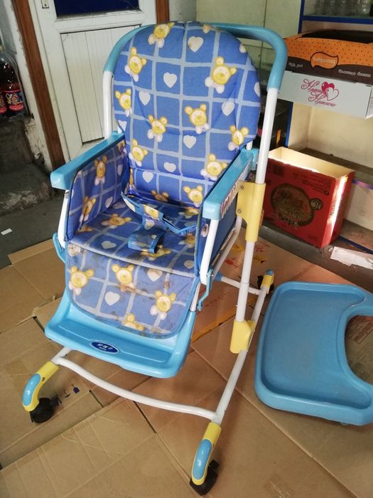 Детский стульчик для кормления Y800 Geoby