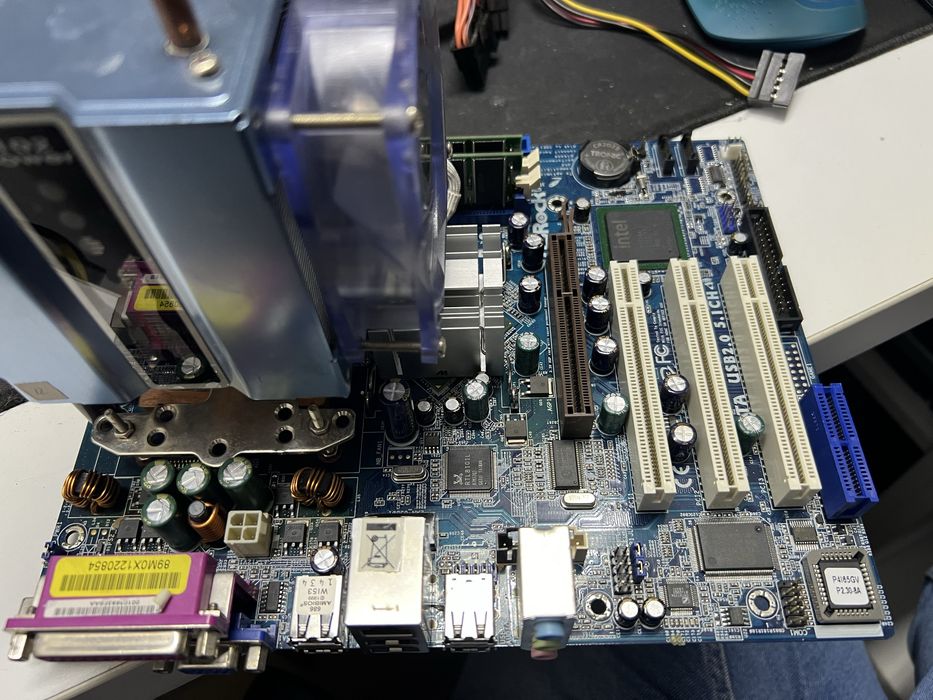 Placă de bază ASRock P4i65GV + Pentium 4 3.2 GHz