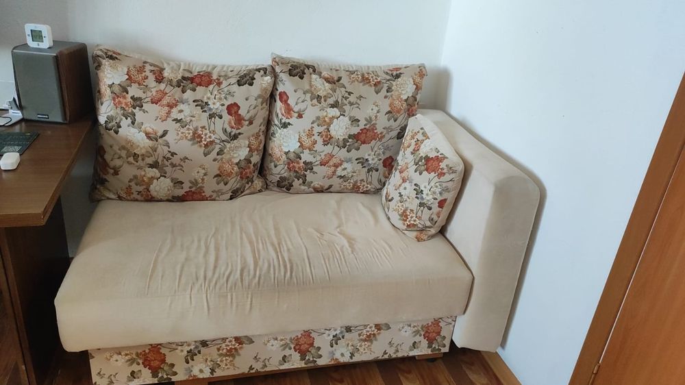 Диван раскладной, 4 спальных места