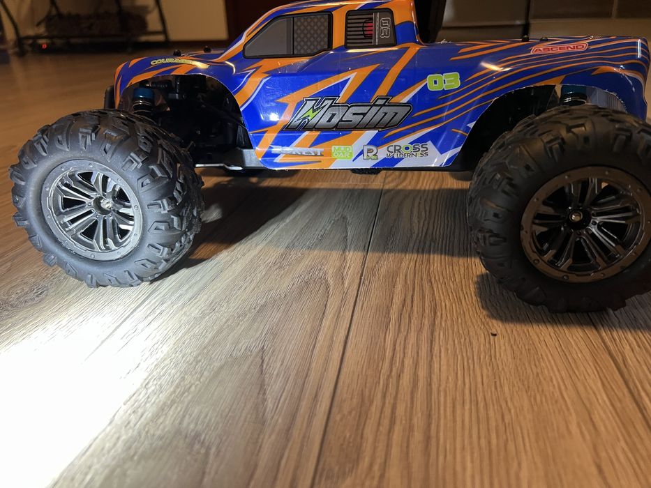 RC  1:10 Hosim RC Monster Truck 48+ KMH 4X4 Off-Road RC