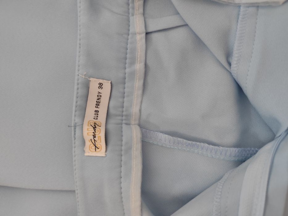 Costum elegant albastru deschis