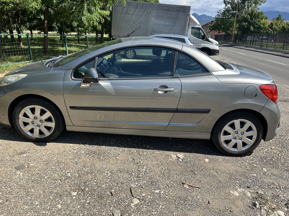 Vand peugeot 207 cc an 2007 1.6 benzina