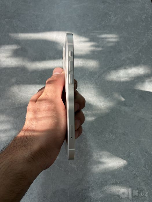 iPhone 12 256GB White