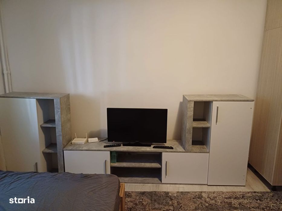 Apartament de inchiriat, 2 camere, decomandat, pet friendly