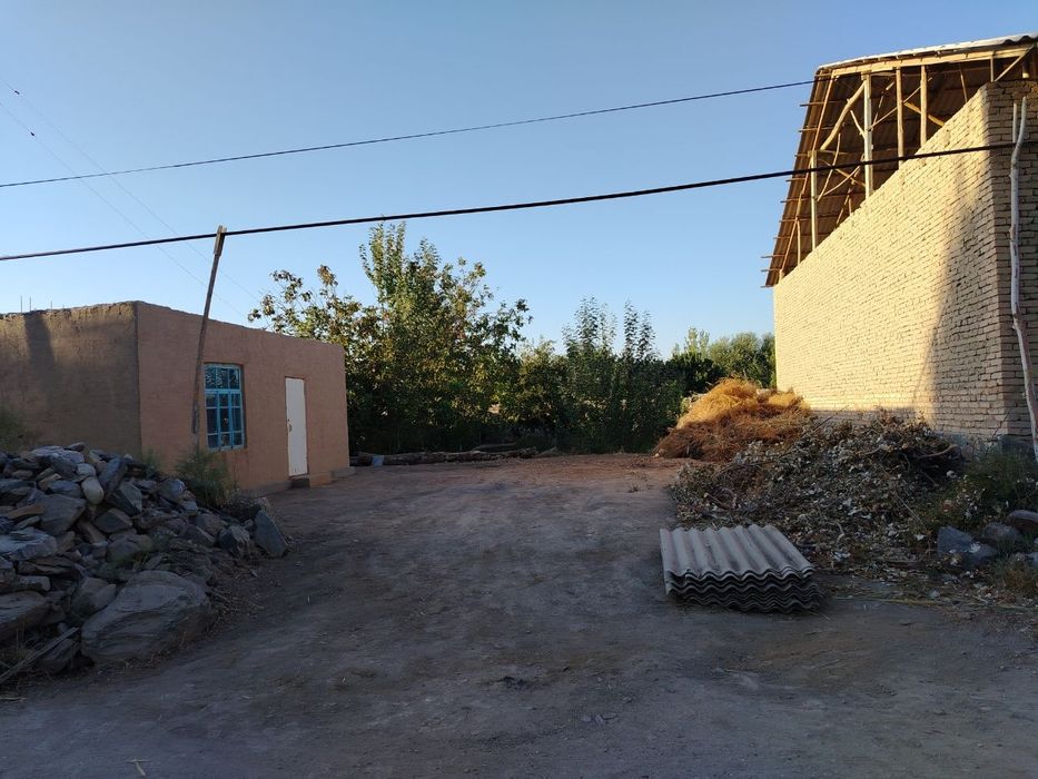 Ховли сотилади кармана туман да