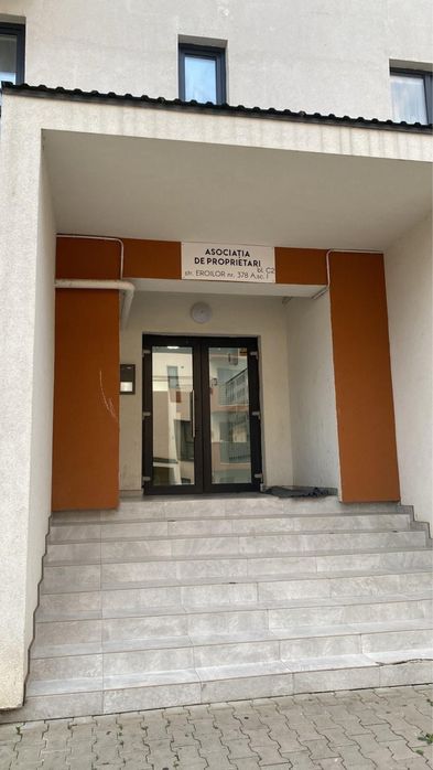 Vand apartament In Floresti