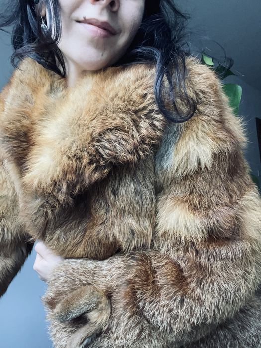 NEGOCIABIL! Haina blana naturala vulpe roscata/ Mar S-M