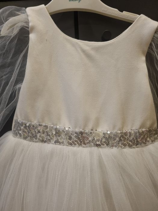 Рокля  за  повод