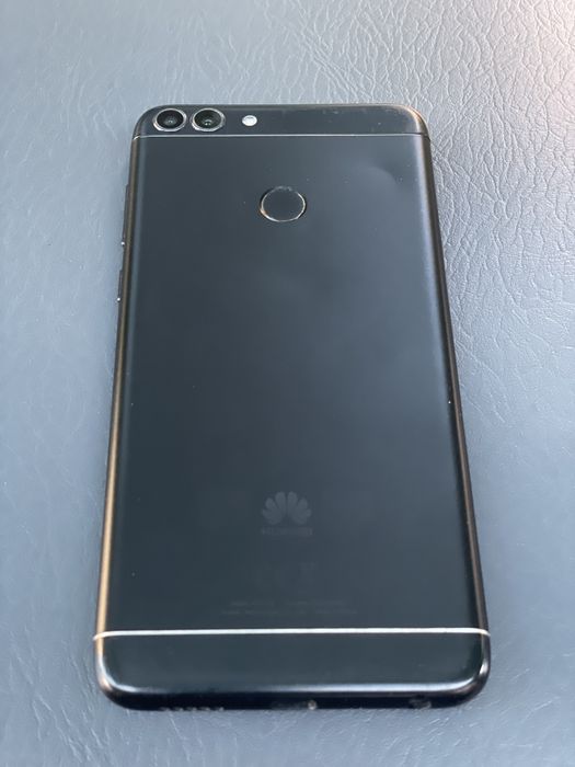 Huawei P smart в хорошем состояний