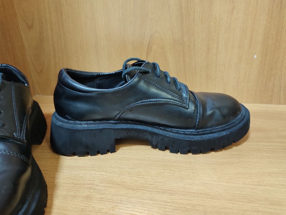 Женские лоферы/ботинки