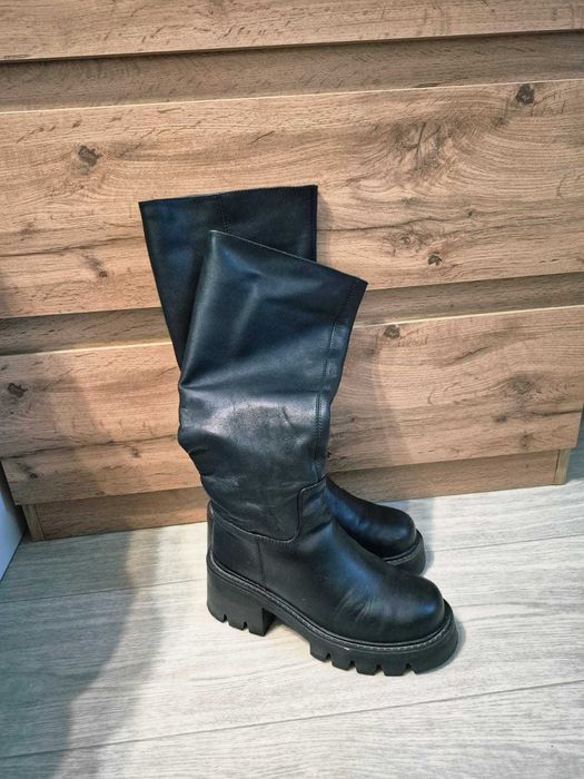 Продам обувь на все сезоны 39 размер
